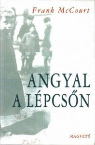 angyal a lépcsőn